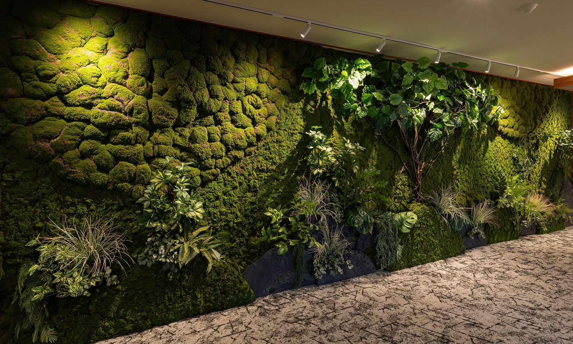 井上輝美建築事務所＋都市開発研究所